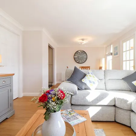 Gweal Holiday home *