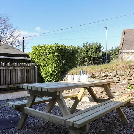 Holiday home Gweal *
